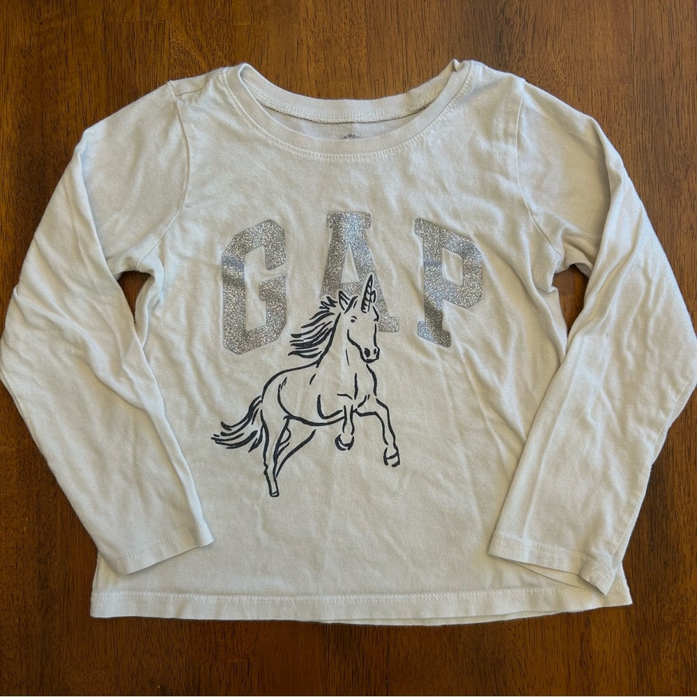 GAP Unicorn Sparkly Logo Long Sleeve Graphic Tee White Shirt Girls Size 5